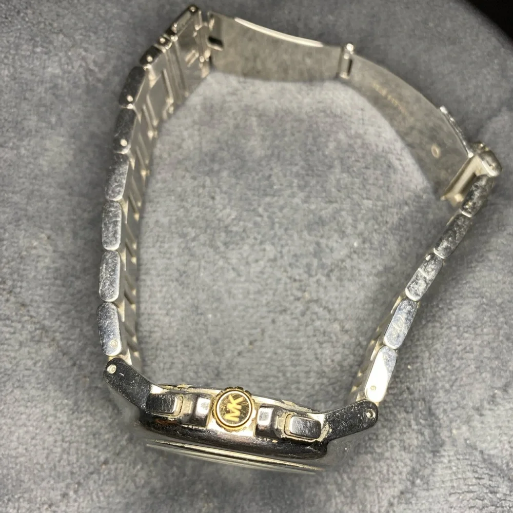 Michael Kors Camille MK5653 women's watch NEEDS NEW BATTERY - Picture 5 of 6
